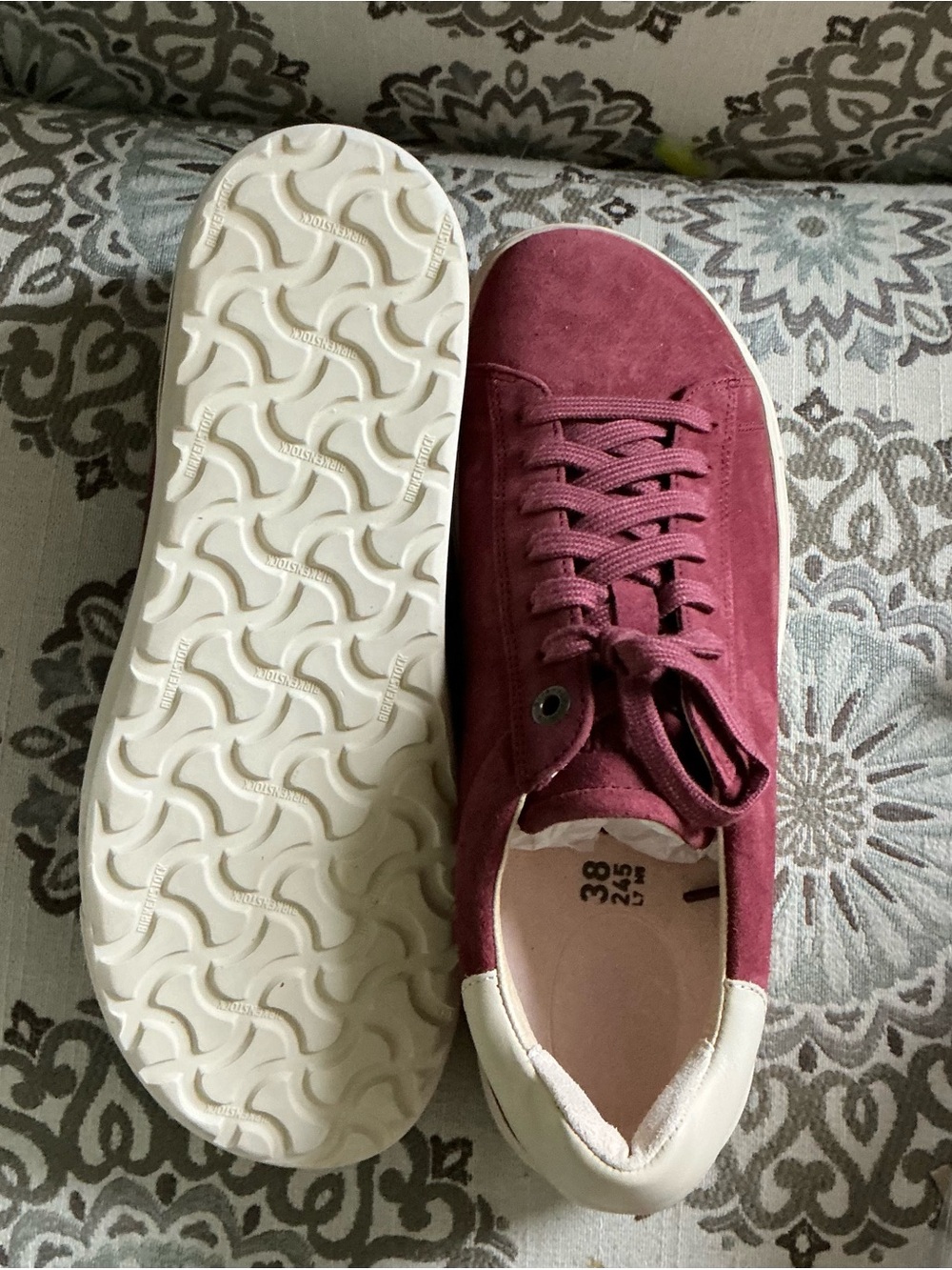 Unisex Birkenstocks Burgundy Suede Lace Up Shoes EU 38 - New